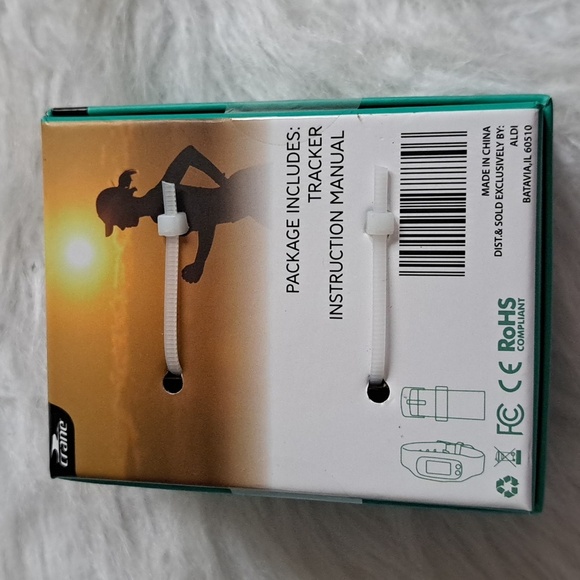Activity Tracker by Crane. Mens, Black. New in Box. - Picture 3 of 5